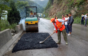冷拌冷铺在陕西南部地区大面积使用
